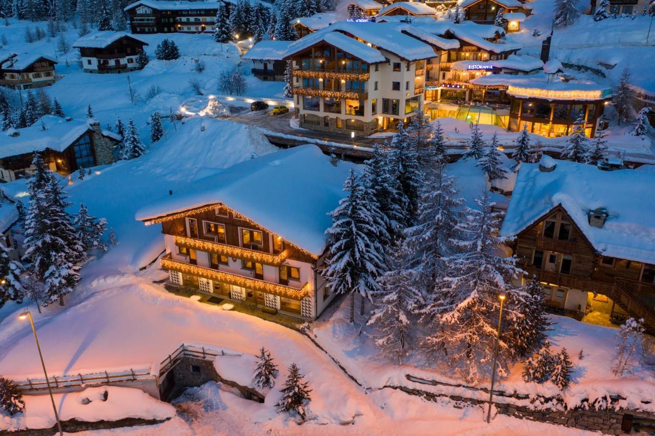Hotel Duc De Rohan Ливиньо Екстериор снимка