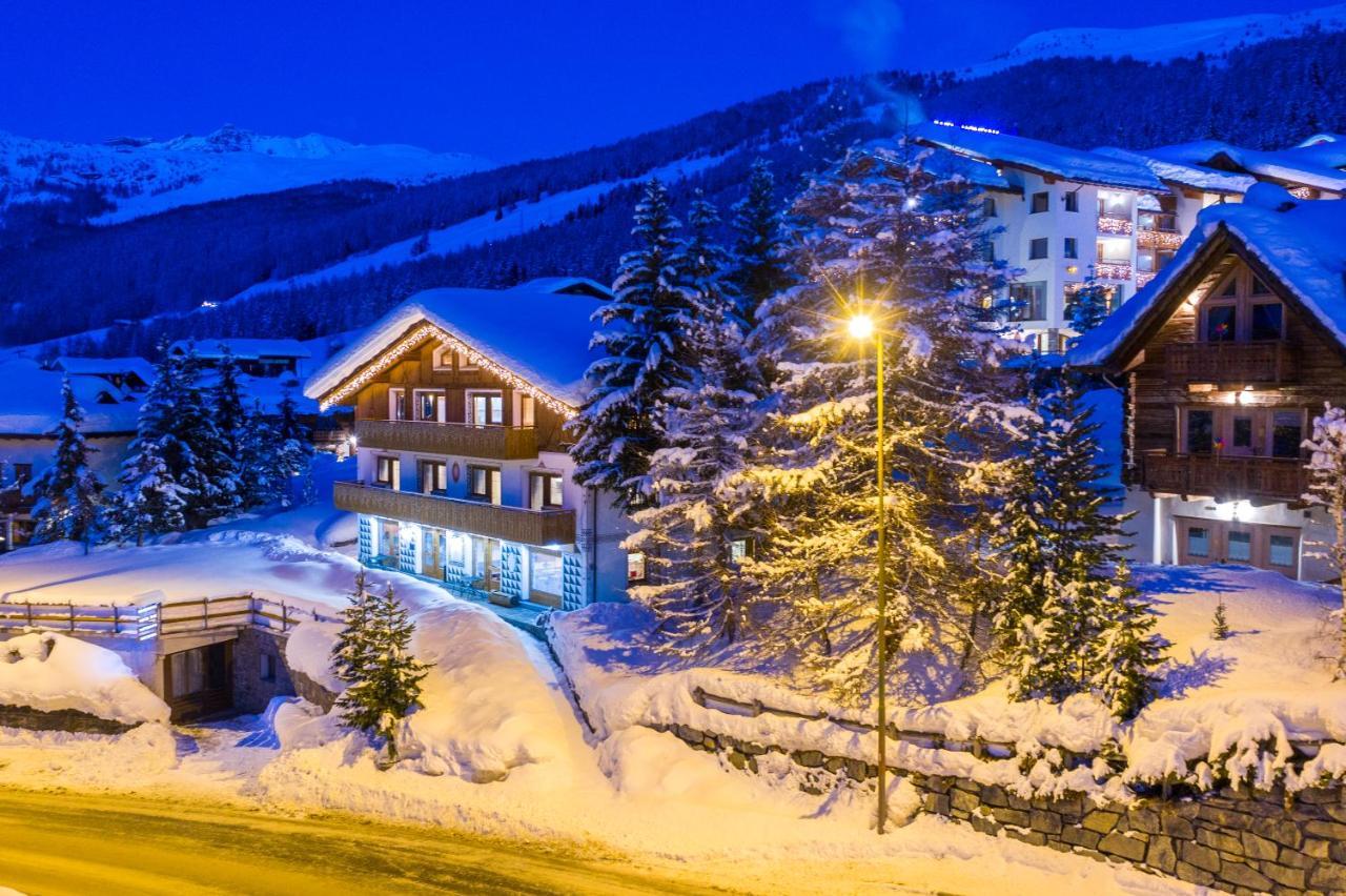 Hotel Duc De Rohan Ливиньо Екстериор снимка
