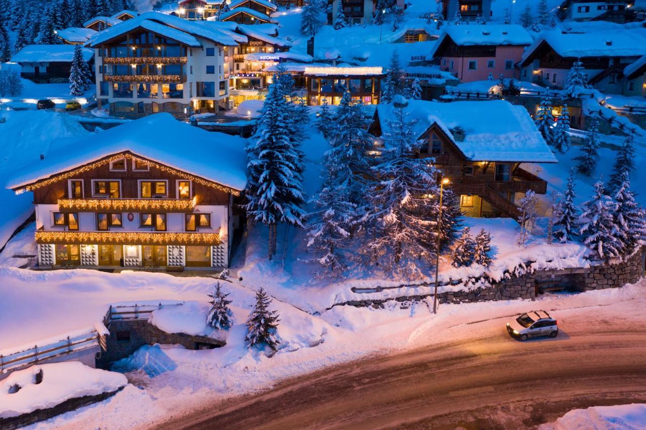 Hotel Duc De Rohan Ливиньо Екстериор снимка