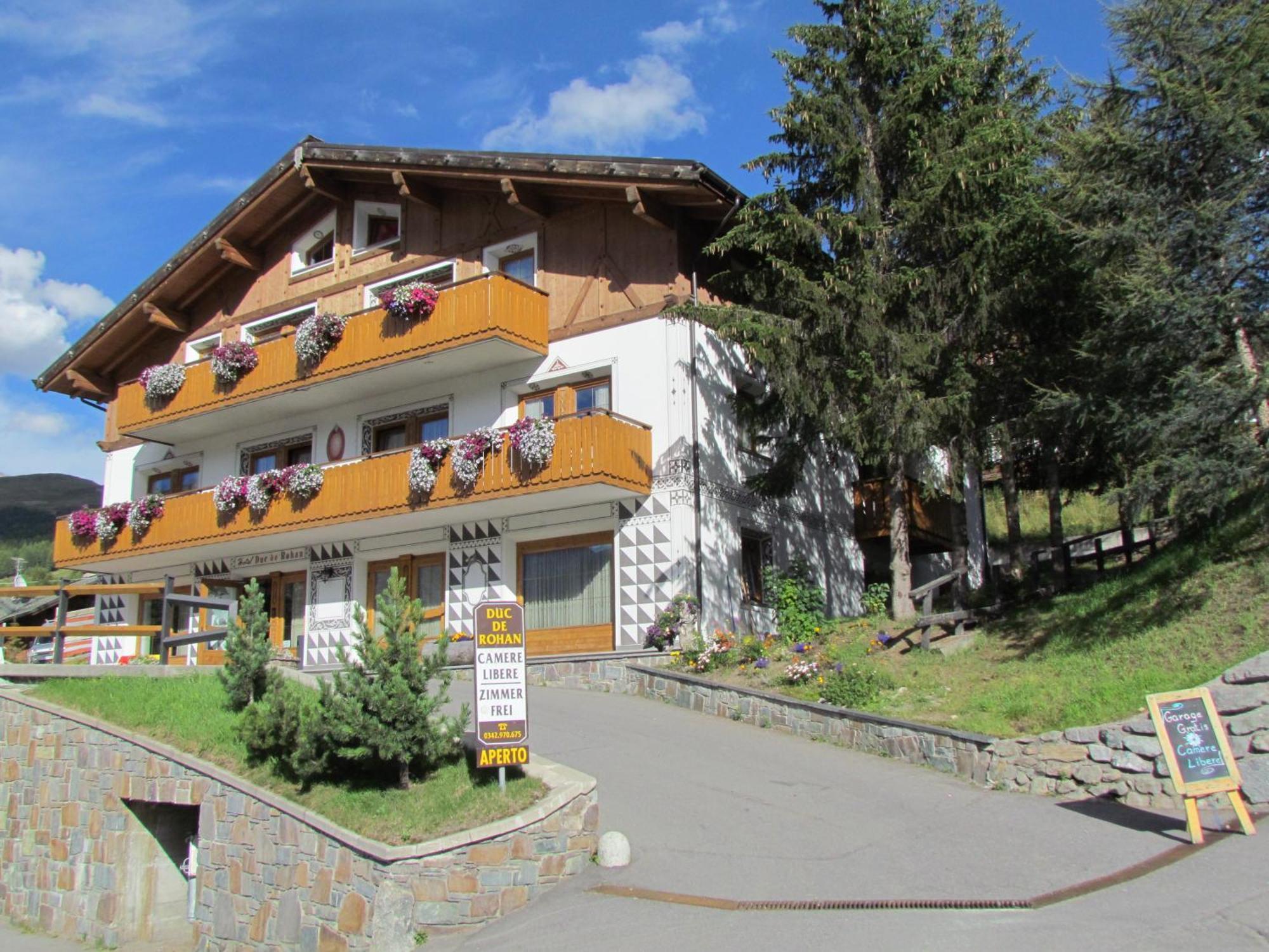 Hotel Duc De Rohan Ливиньо Екстериор снимка