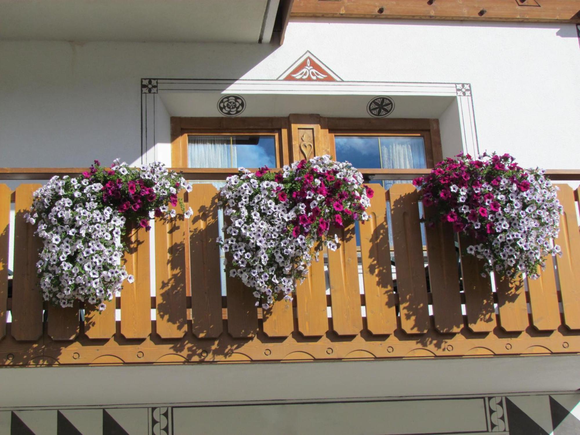 Hotel Duc De Rohan Ливиньо Екстериор снимка