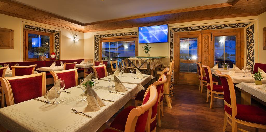 Hotel Duc De Rohan Ливиньо Екстериор снимка