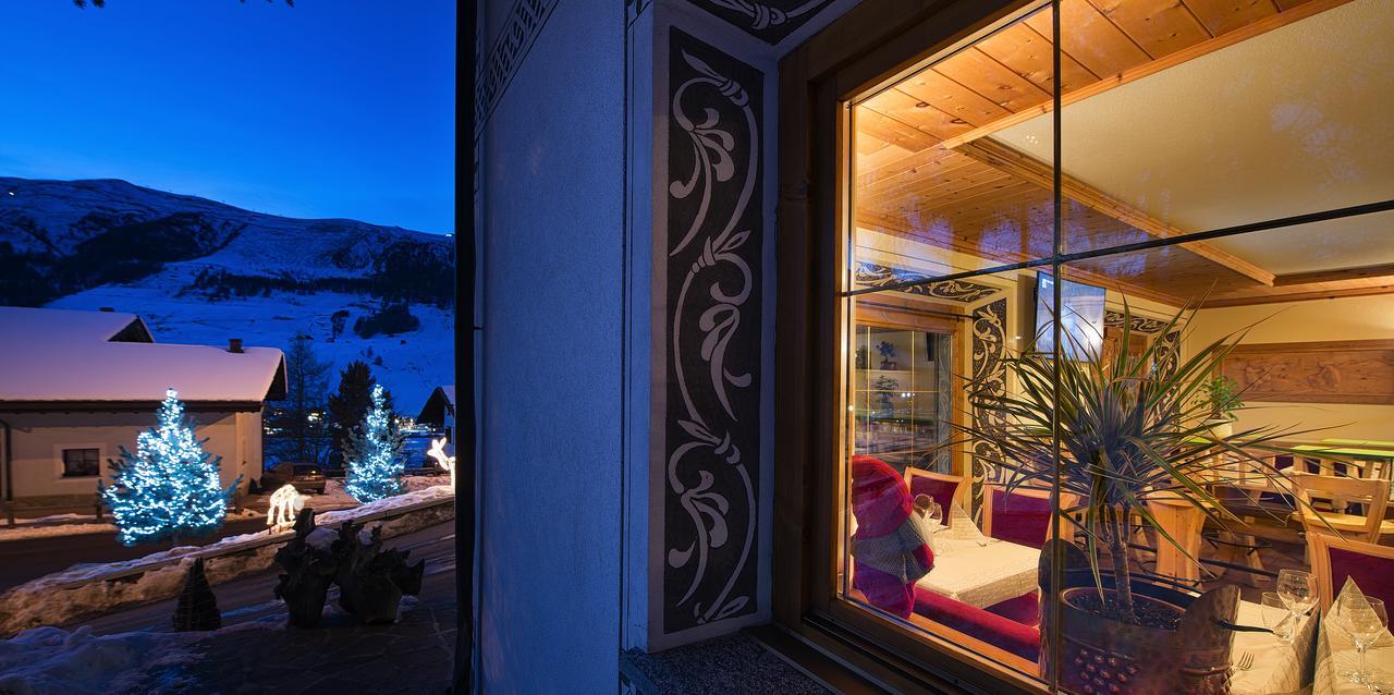 Hotel Duc De Rohan Ливиньо Екстериор снимка