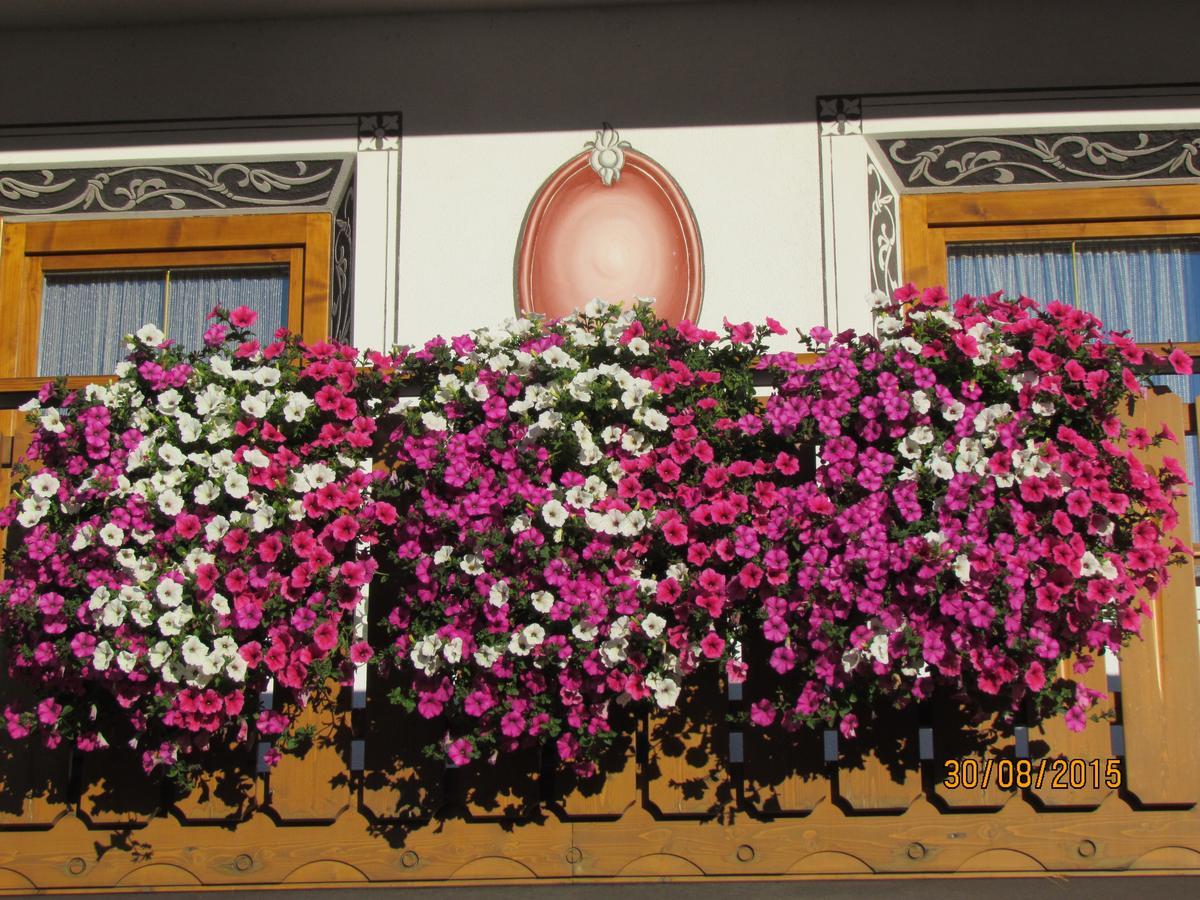 Hotel Duc De Rohan Ливиньо Екстериор снимка